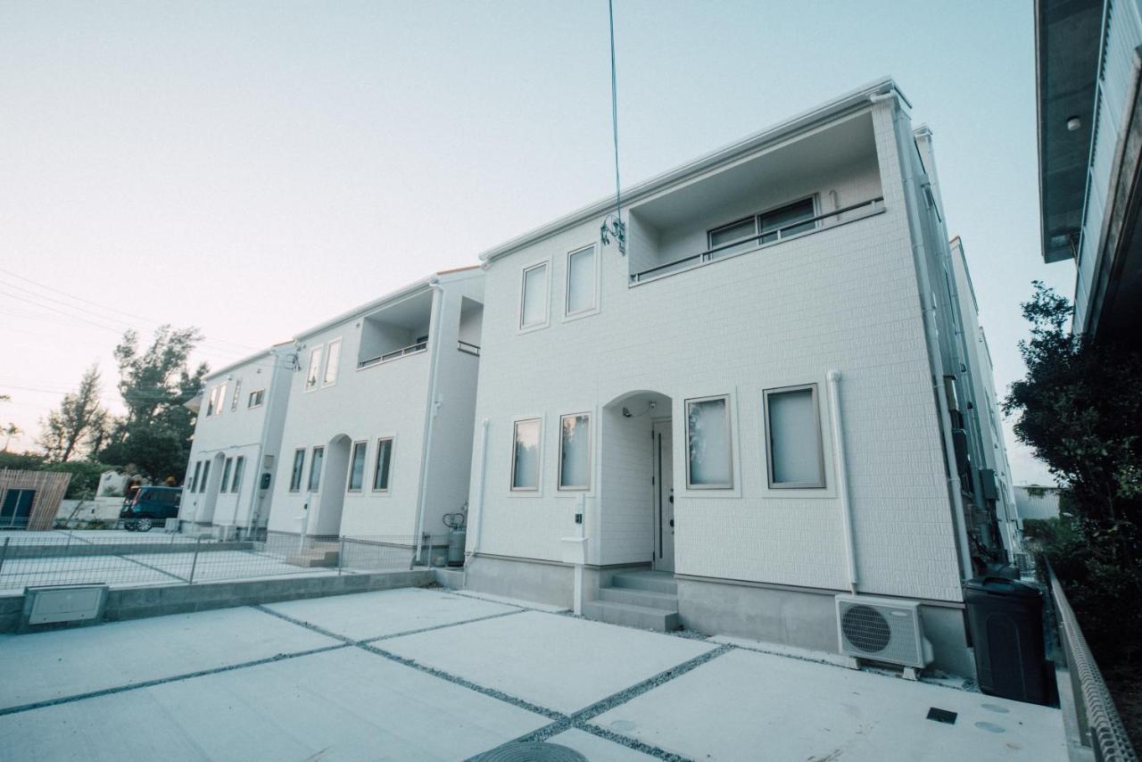 Villa Okinawa Onna Exterior photo